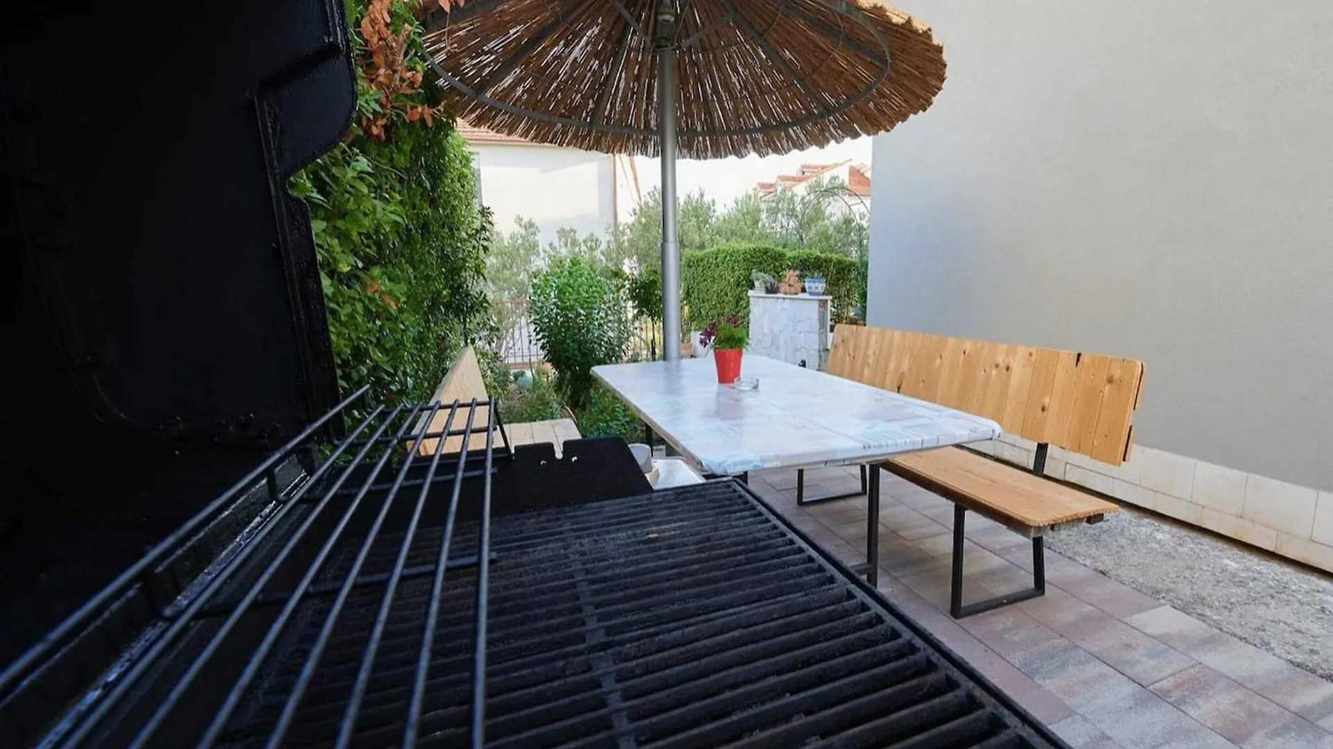Apartments Vujina - Premium Studio Apartment With Terrace 1 Petra Kastela Croatia