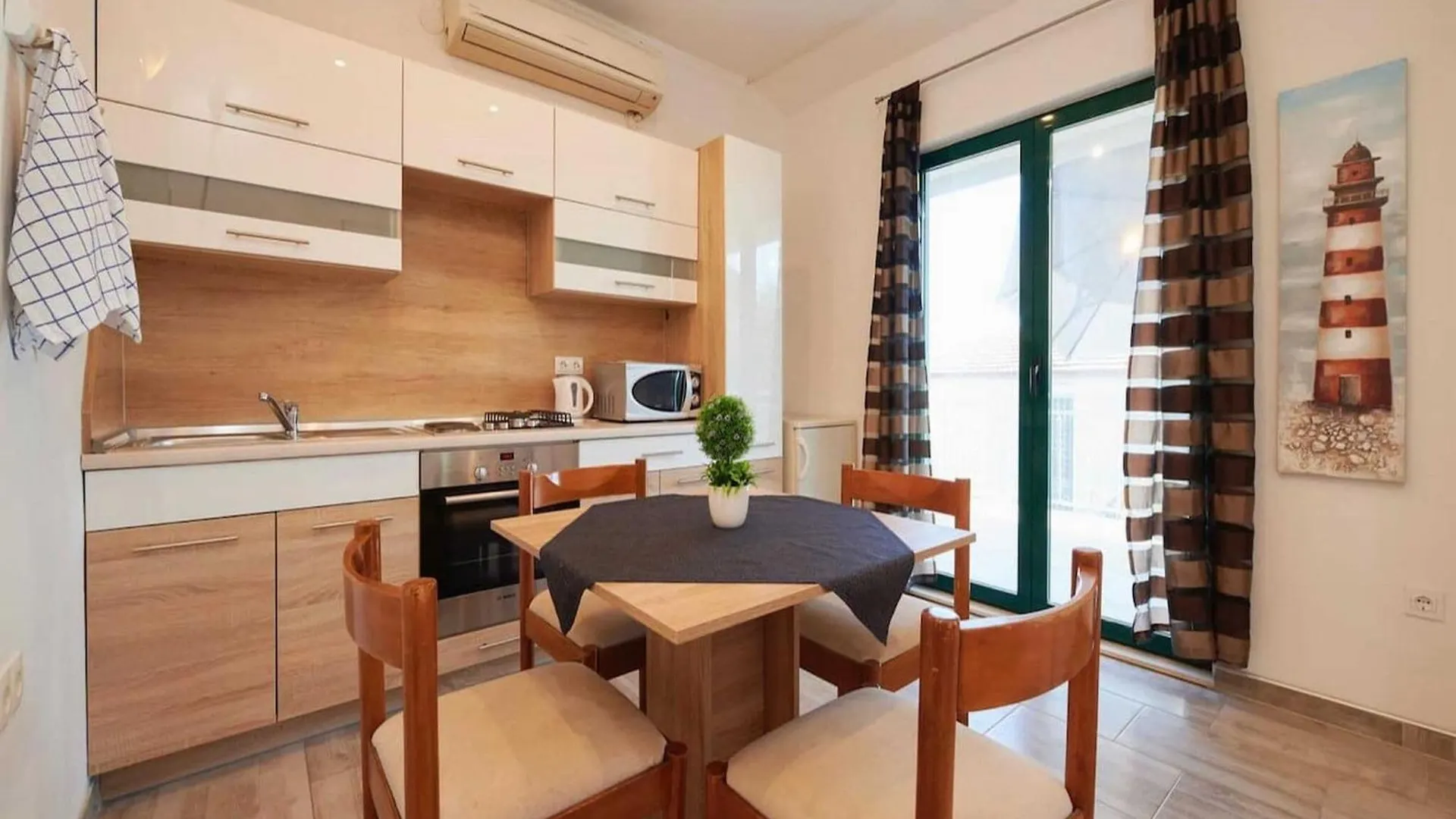 Apartments Vujina - Premium Studio Apartment With Terrace 1 Petra Kastela